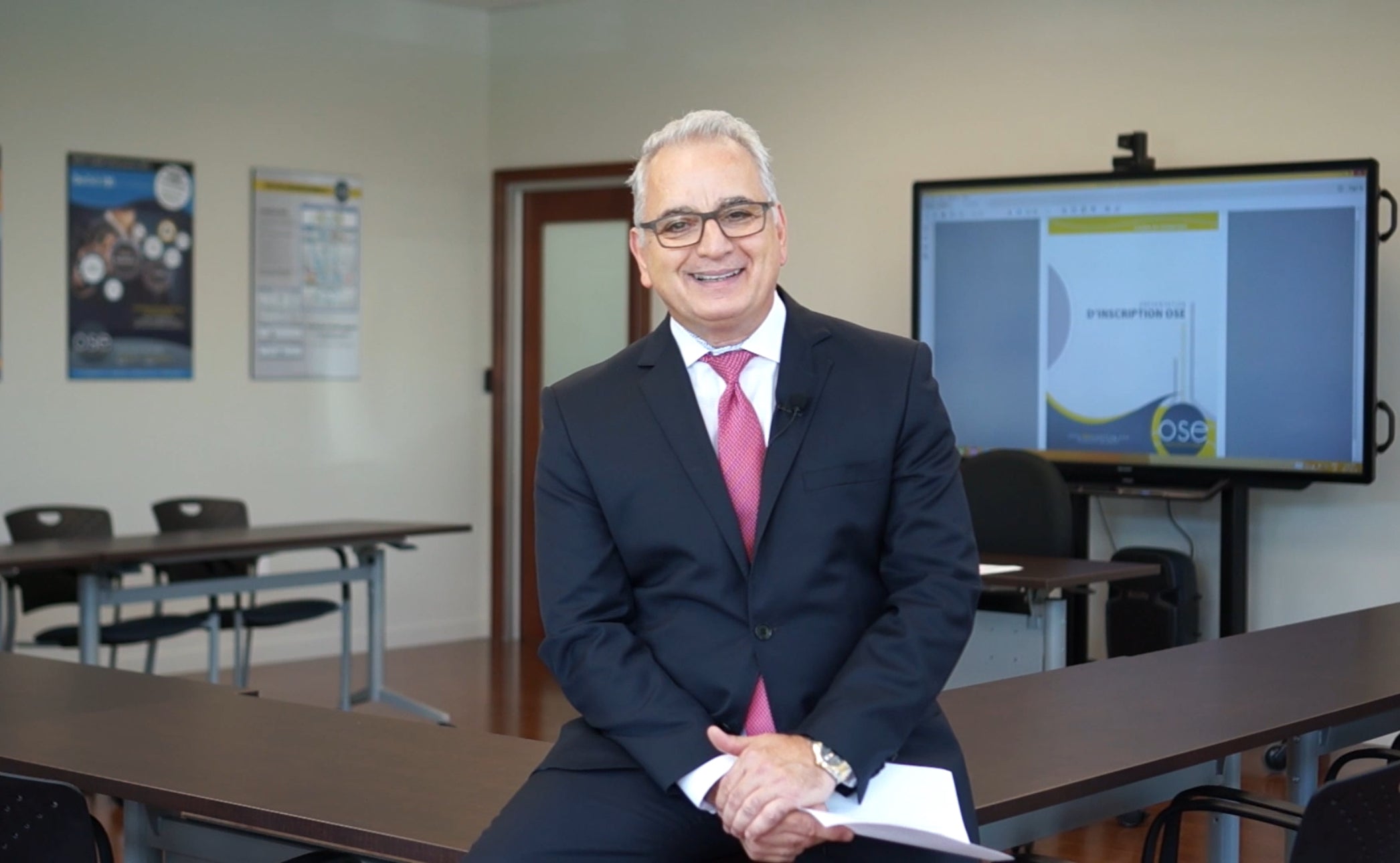 Charger la vidéo : Présentation d’inscription OSE Coaching- LA formation la plus puissante pour les courtiers immobiliers ! Apprenez à créer et présenter une présentation gagnante; la présentation OSE Coaching!À la demande générale, OSE Coaching a mis sur pied un programme intensif de trois jours qui vous permettra de créer une présentation d’inscription exceptionnelle.Vous apprendrez à :Mieux comprendre la psychologie du vendeur;Effectuer l’analyse sommaire  dans le but de bien préparer votre dossier;Sélectionner les bons comparables;Faire la mise en état du dossier de présentation;Assembler les documents connexes ;Faire une présentation puissante;« Closer » de façon professionnelle;Inscrire au bon prix.Trois jours : de 9h00 à 16h00Formation théorique et pratiqueÀ la fin de cette formation, vous serez en mesure d’évaluer, préparer et présenter de façon professionnelle et en pleine confiance!Inscrivez-vous dès maintenant, places limitées ! *Formation continue accréditée par L’OACIQ (15 UFC)🔗 Lien pour s’inscrire dans notre bio ou allez directement dans notre boutique https://osecoaching.myshopify.com/collections/presentation-d-inscription